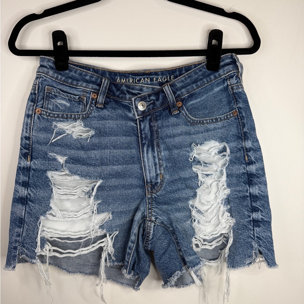 American Eagle High Rise Distressed Jean Shorts Size 6 Ripped Cutoff Denim